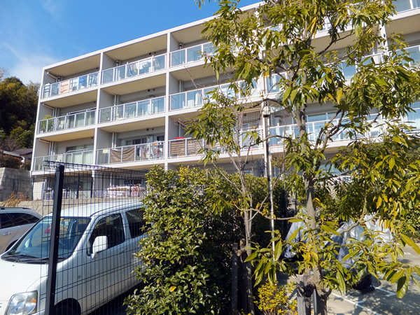 ハウス生田シナリーテラスの外観