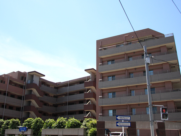 ヒルズ梶が谷姿見台の外観