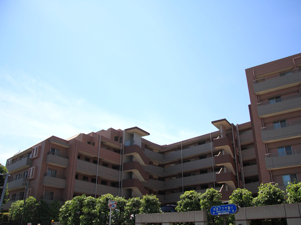 ヒルズ梶が谷姿見台の外観