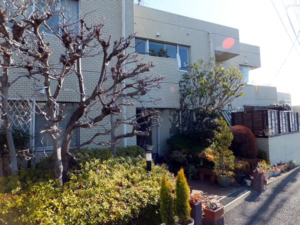 ヴィラヴェルデ生田B棟の外観