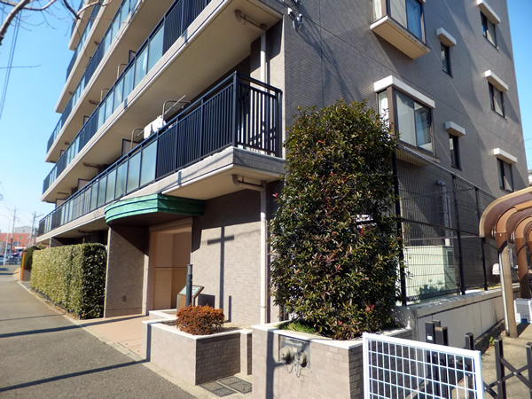 鷺沼すみれが丘パークホームズの外観