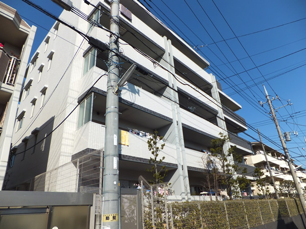 エンゼルレノス港北ブリジアコートの外観