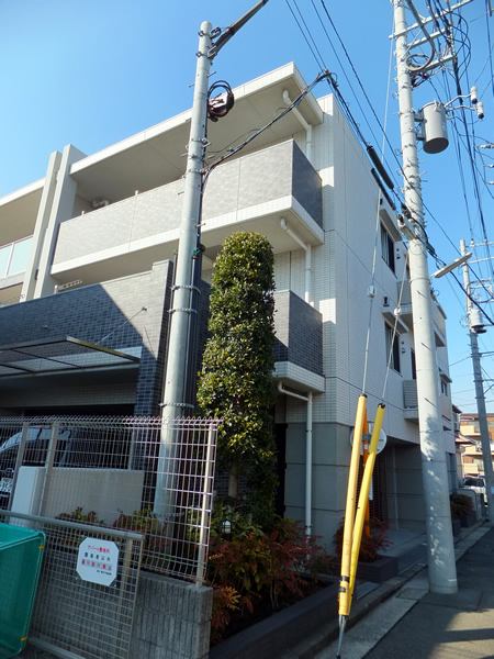 エンゼルレノス港北ルシアコートの外観