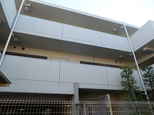 エンゼルレノス港北ルシアコートの外観