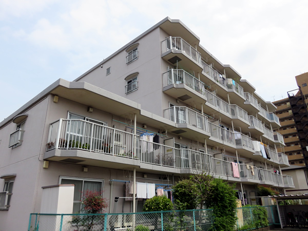 ユニライフ相模大野の外観