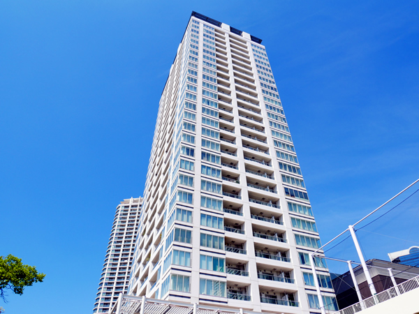 横浜ポートサイドプレイスタワーレジデンスの外観