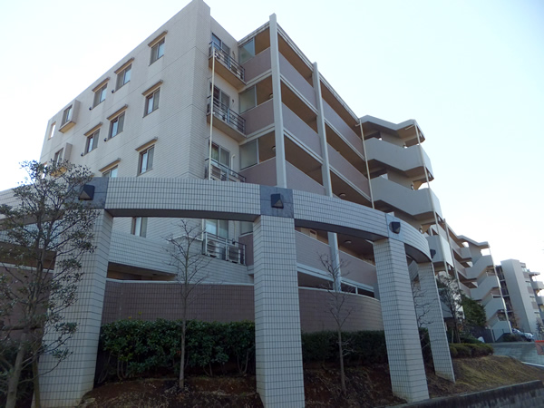 サングレイス港北デュオパークの外観