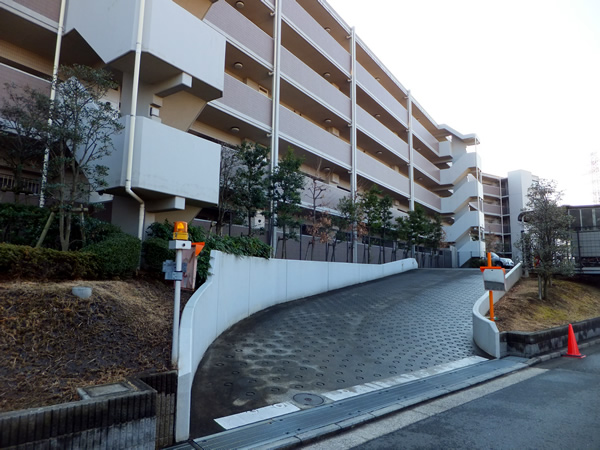 サングレイス港北デュオパークの外観