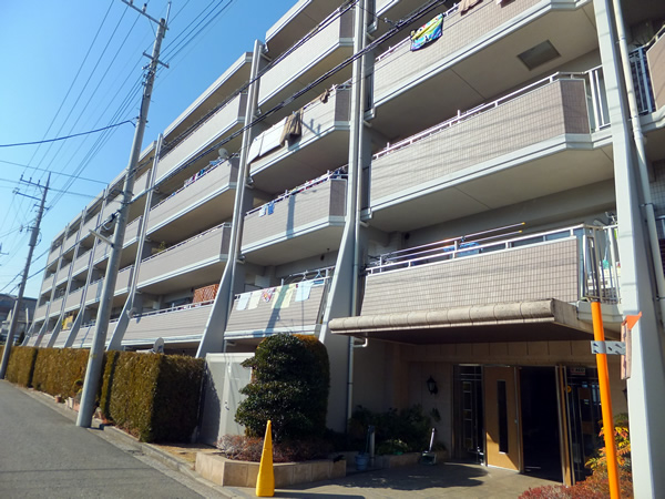 サングレイス港北デュオガーデンの外観