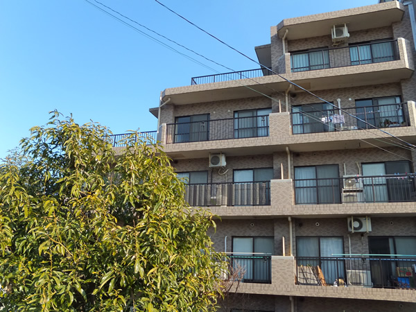 ライオンズガーデン鶴巻温泉の外観