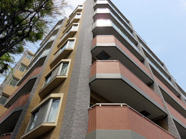 グリーンコート相模大野2番館の外観