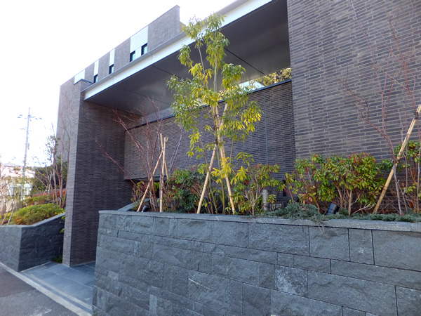 ドレッセたまプラーザレジデンスの外観