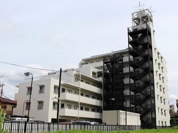 ニックハイム久地の外観