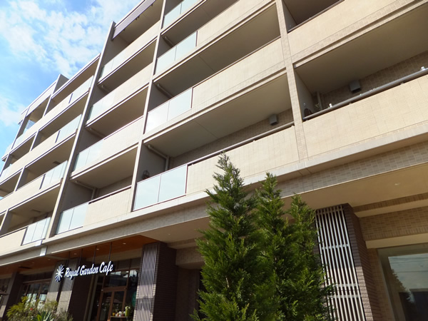 ドレッセたまプラーザテラスの外観