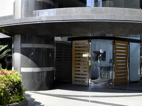 シーアイマンション鶴見の外観