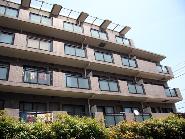 イトーピア梶ヶ谷パークサイドの外観