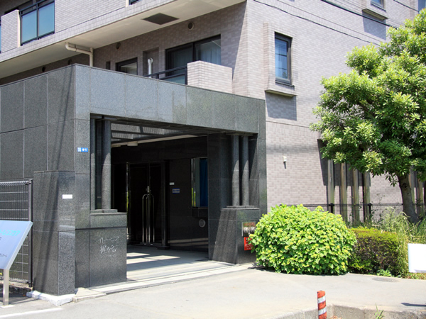 イトーピア梶ヶ谷パークサイドの外観