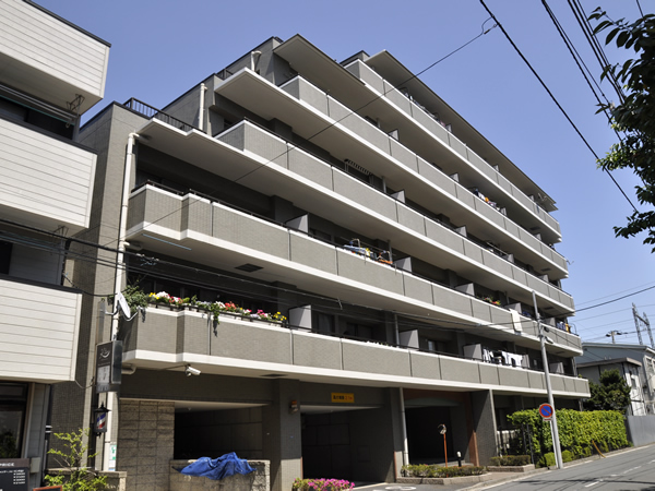 東急ドエルアルス鶴見の外観