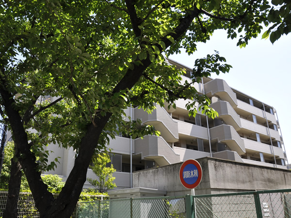 藤和シティホームズ鶴見の外観