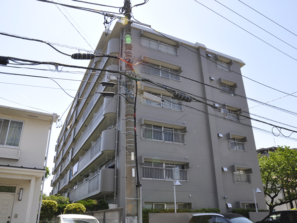 グリーンコーポ鶴見の外観