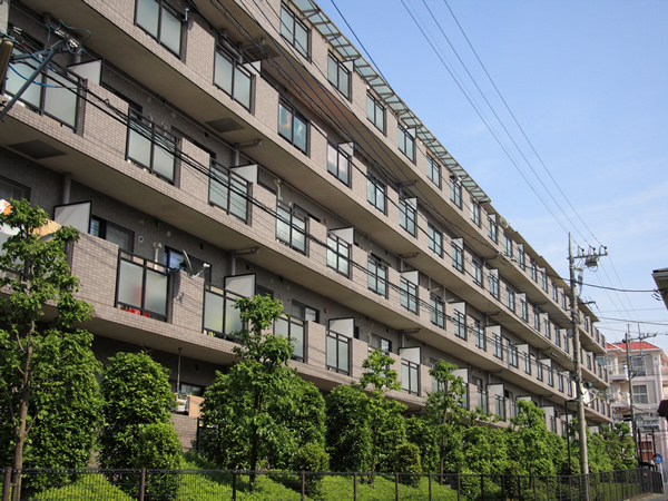 イトーピア梶ヶ谷の外観