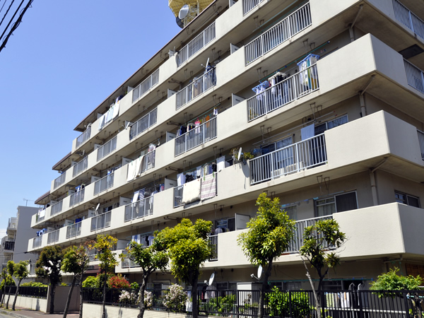 エンゼルハイム鶴見第10の外観