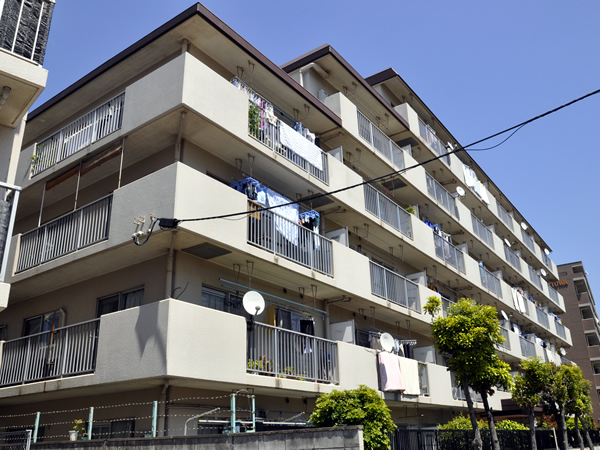 エンゼルハイム鶴見第10の外観