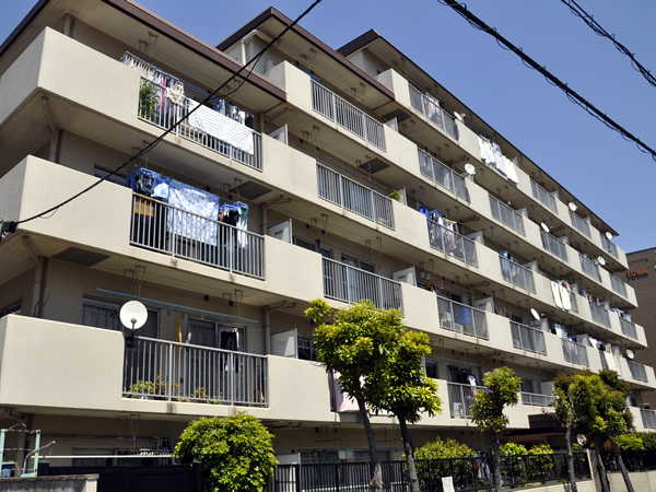 エンゼルハイム鶴見第10の外観