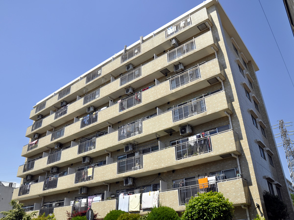 グレイスプラザ鶴見の外観