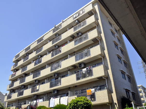 グレイスプラザ鶴見の外観