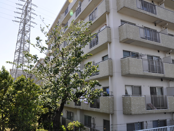 グレイスプラザ鶴見の外観