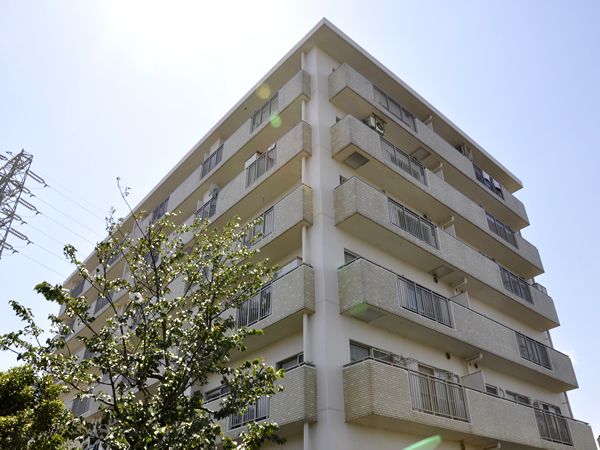 グレイスプラザ鶴見の外観