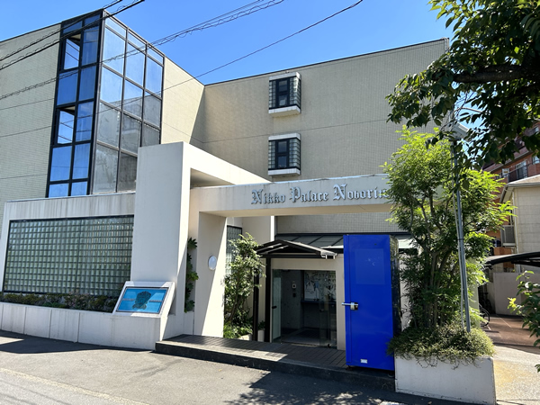 日興パレス登戸の外観