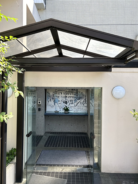 日興パレス登戸の外観