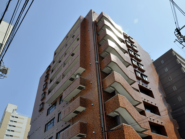 ニックハイム鶴見中央ビルの外観