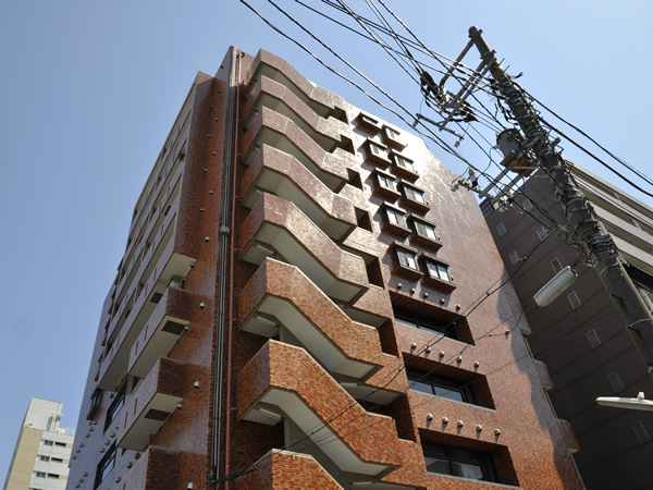 ニックハイム鶴見中央ビルの外観