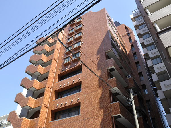 ニックハイム鶴見中央ビルの外観