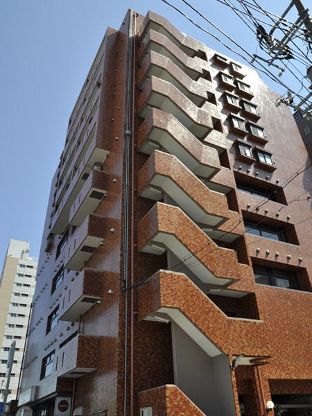 ニックハイム鶴見中央ビルの外観