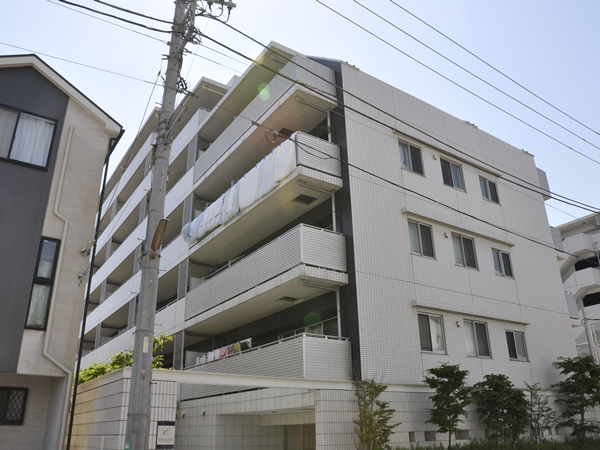 クレッセント鶴見中央シーズニアの外観