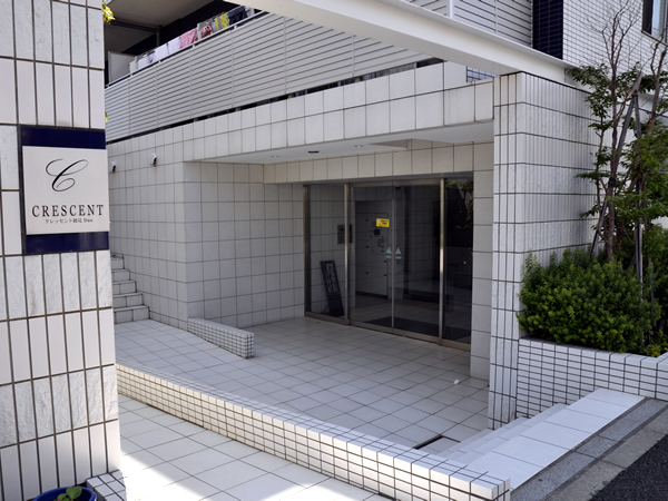 クレッセント鶴見中央シーズニアの外観