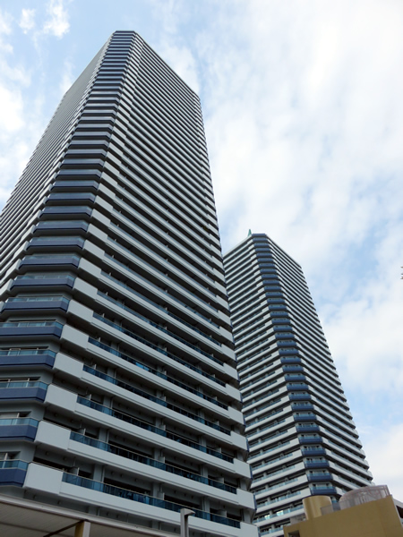 ザ・ヨコハマタワーズタワーウエストの外観