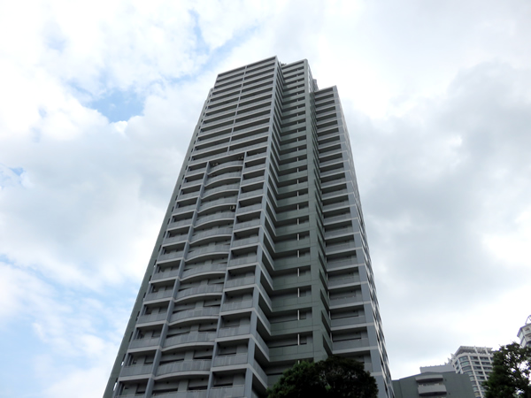 ヨコハマポートサイドロア1番館の外観