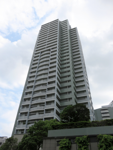 ヨコハマポートサイドロア1番館の外観