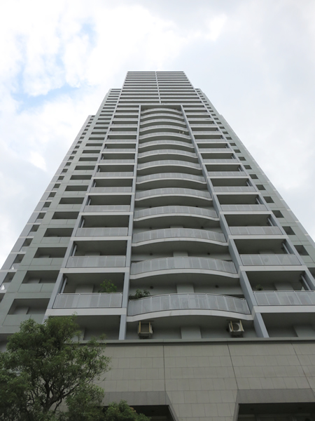 ヨコハマポートサイドロア1番館の外観