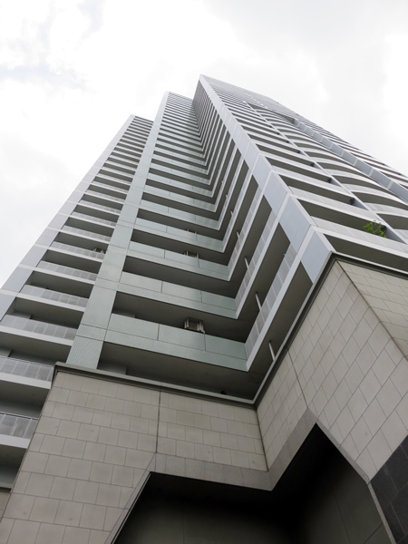 ヨコハマポートサイドロア1番館の外観