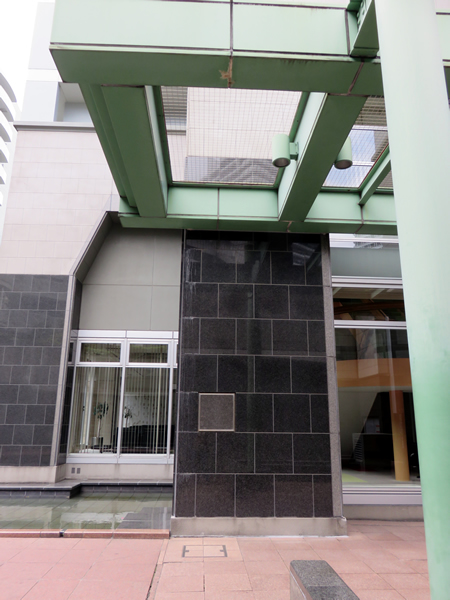 ヨコハマポートサイドロア1番館の外観