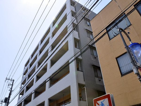 クレッセント鶴見の外観