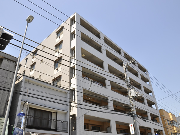 クレッセント鶴見の外観