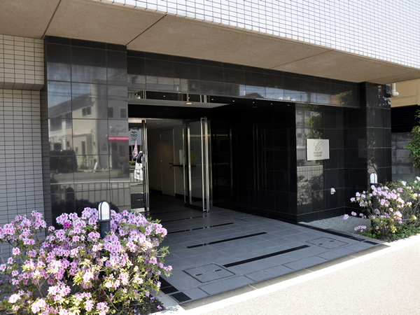 クレッセント鶴見の外観