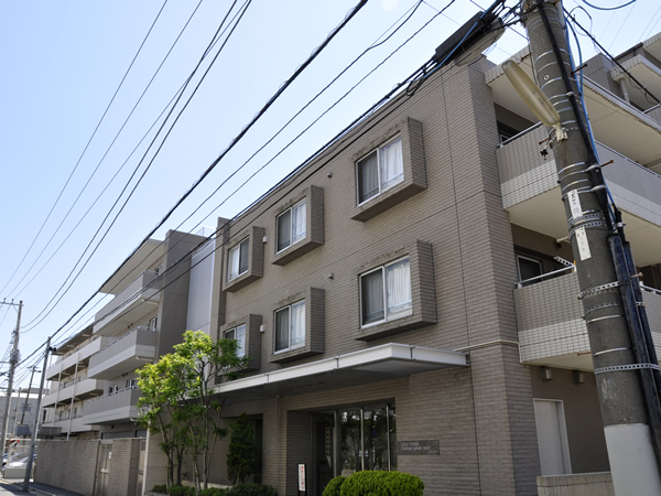 クレストフォルム鶴見グランウェストの外観